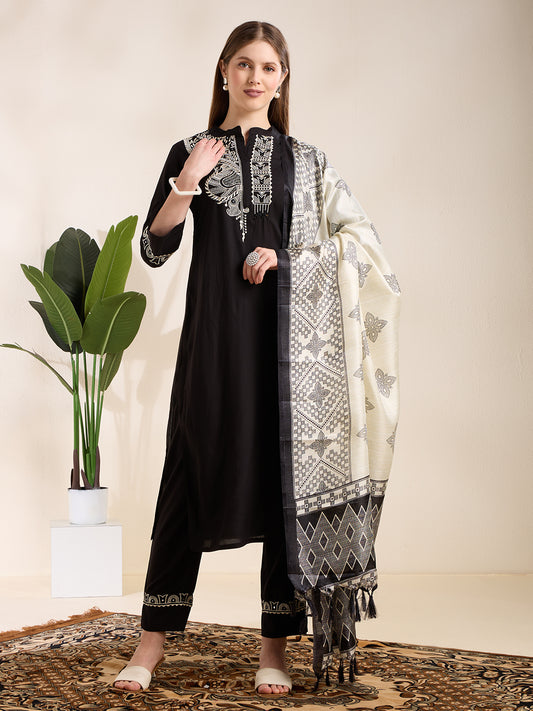 Solid Ethnic Embodied Straight Kurta with Pant & Dupatta - Black