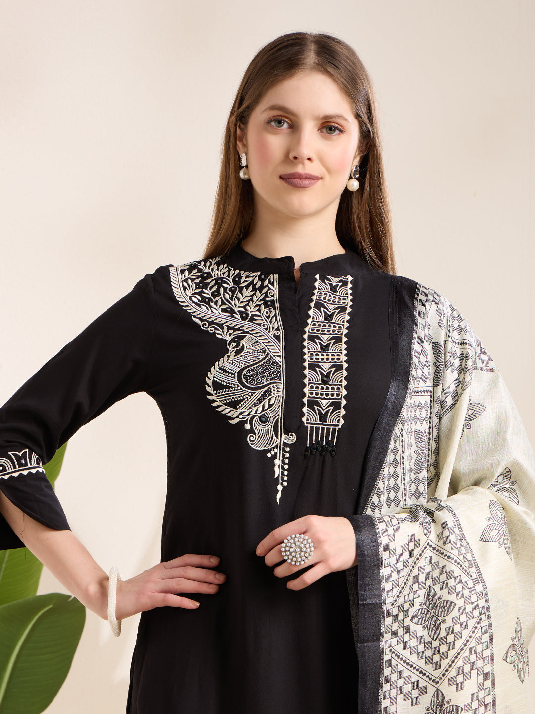 Solid Ethnic Embodied Straight Kurta with Pant & Dupatta - Black