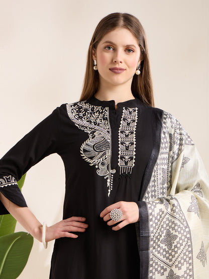 Solid Ethnic Embodied Straight Kurta with Pant & Dupatta - Black