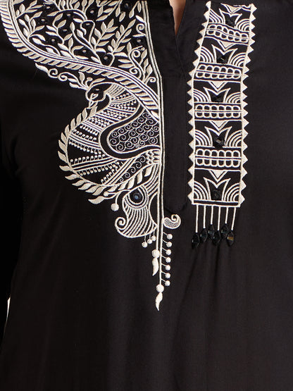 Solid Ethnic Embodied Straight Kurta with Pant & Dupatta - Black