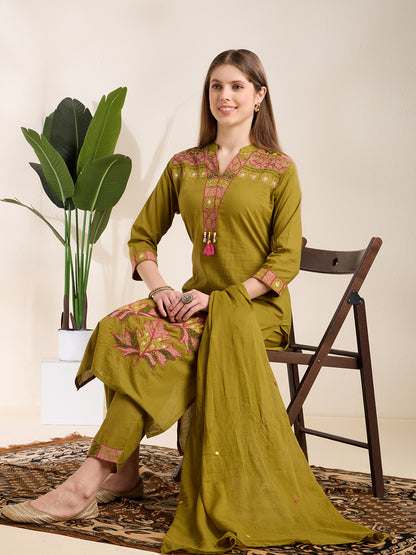 Solid Floral Embroidered Straight Kurta with Pant & Dupatta - Green