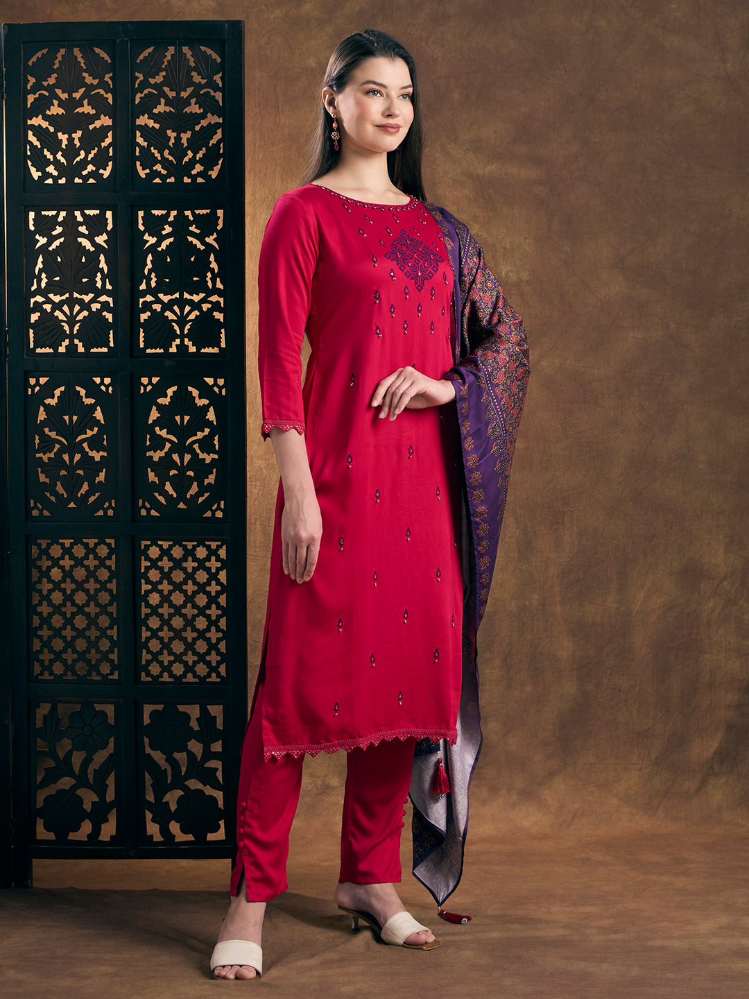 Solid Ethnic Embroidered Straight Kurta with Pant and Dupatta - Pink