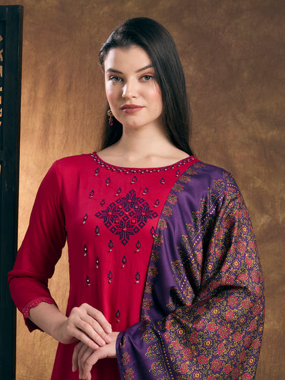 Solid Ethnic Embroidered Straight Kurta with Pant and Dupatta - Pink