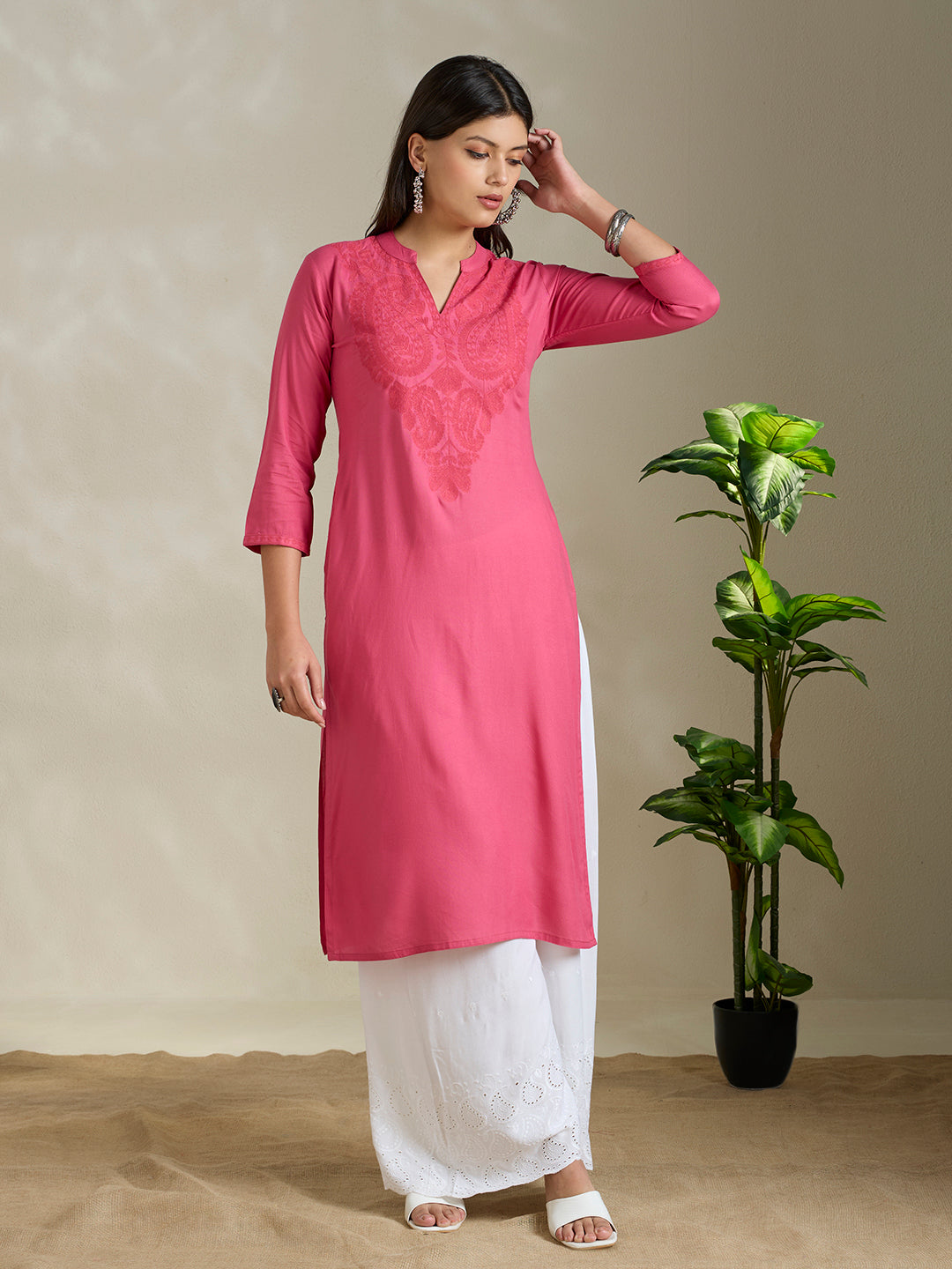 Solid Ethnic Paisley Embroidered Straight Fit Kurta - Pink