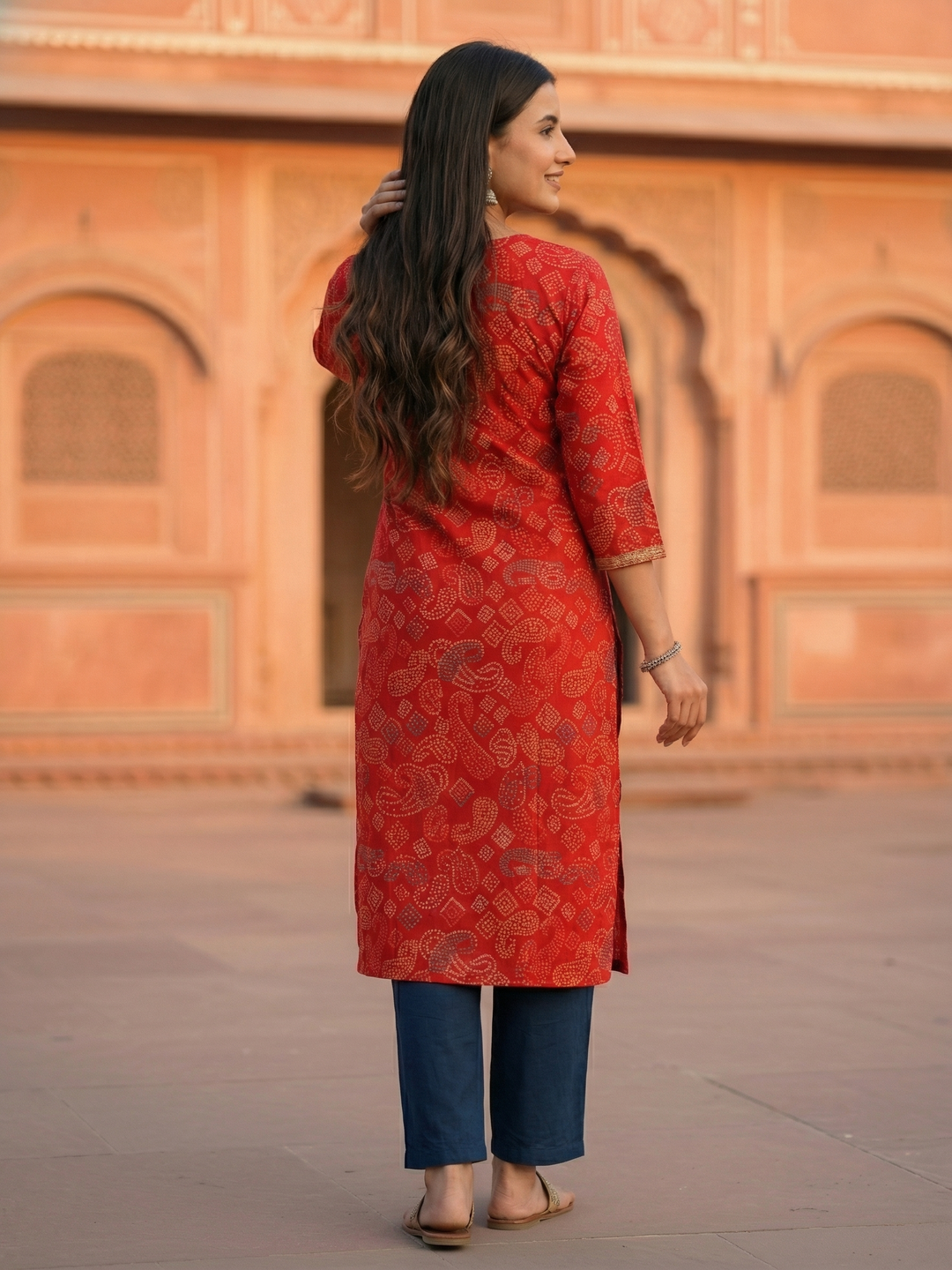 Bandhani Printed Embroidered Straight Fit Kurta - Red
