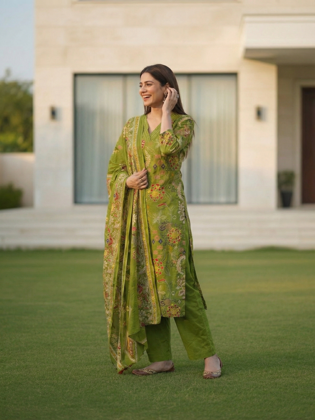 Floral Jaal Printed Straight Kurta with Pyjama & Dupatta - Mehndi Green