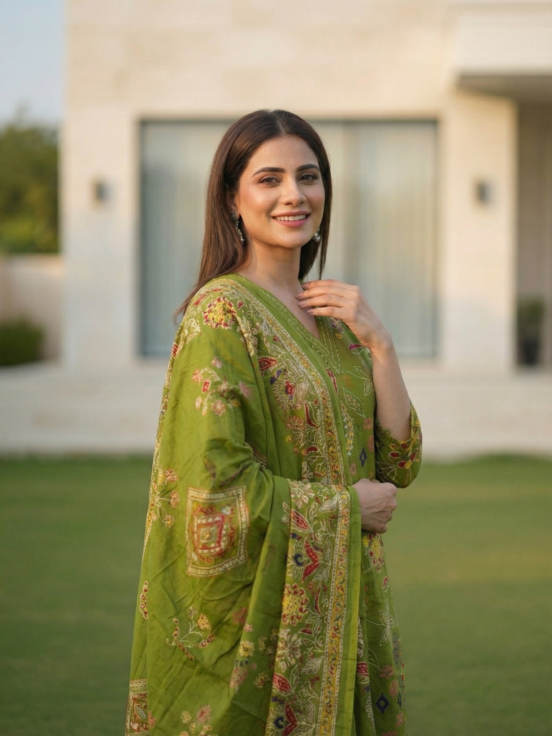 Floral Jaal Printed Straight Kurta with Pyjama & Dupatta - Mehndi Green