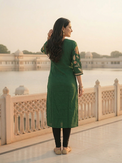 Solid Floral Embroidered Straight Kurta - Green