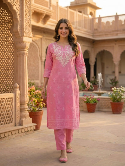 Floral Printed & Chikankari Embroidered Straight Fit Kurta - Pink