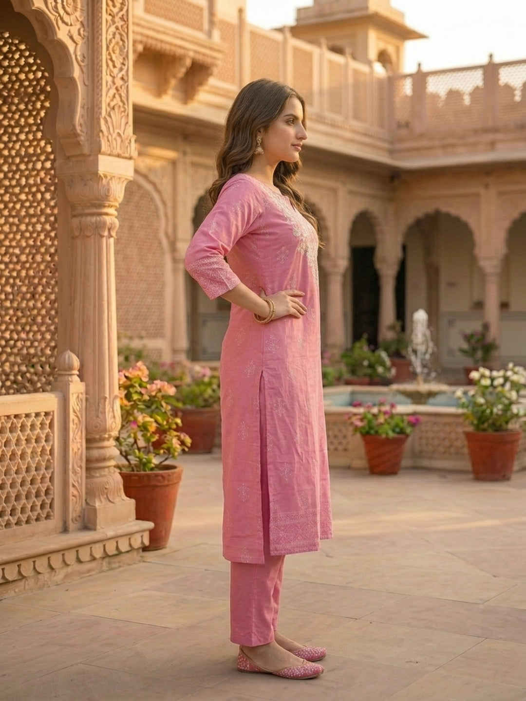 Floral Printed & Chikankari Embroidered Straight Fit Kurta - Pink
