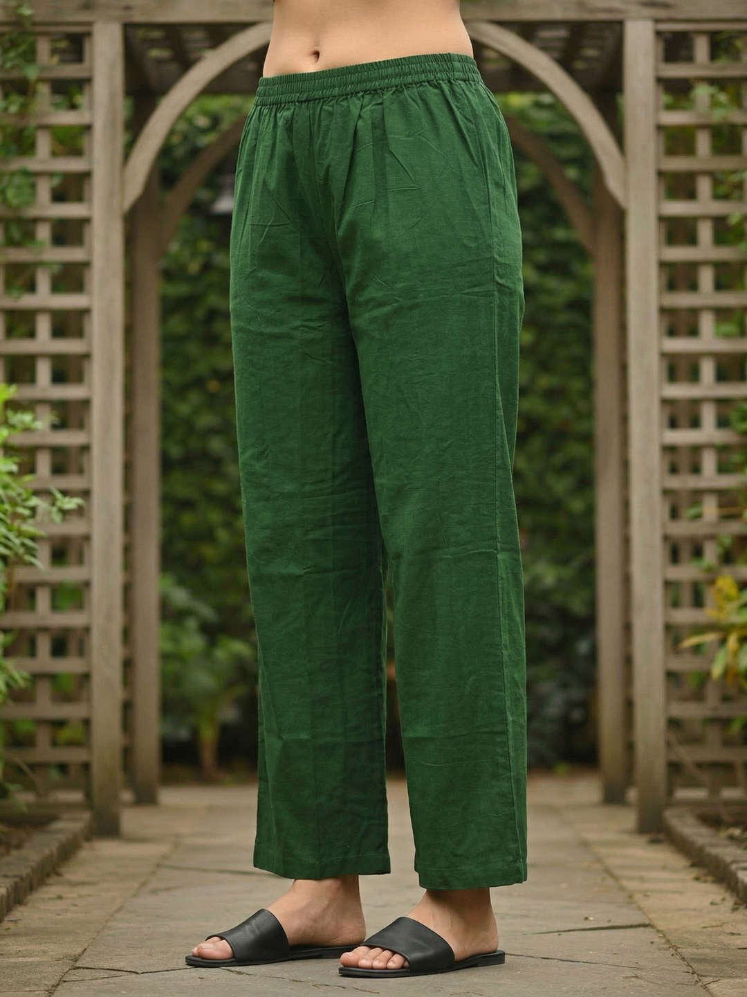 Ethnic Motif Printed Straight Kurta with Pant - Bottle Green