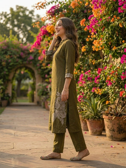 Solid Thread Embroidered Straight Kurta with Pant Co-ord Set - Olive Green