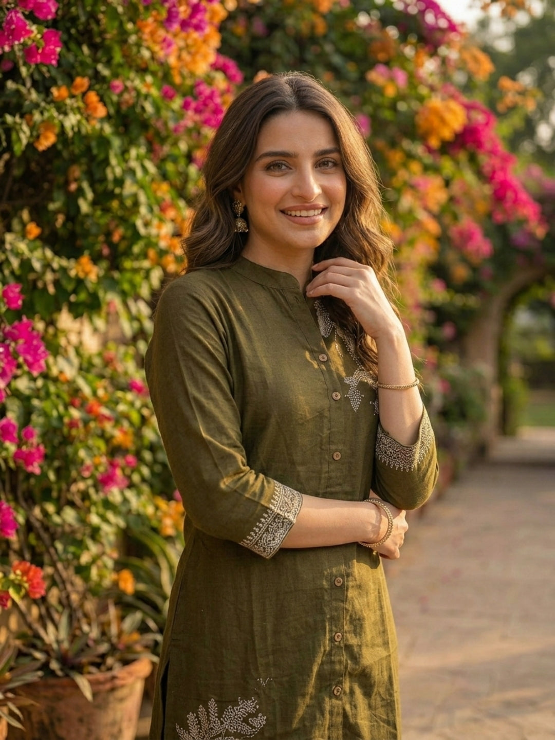 Solid Thread Embroidered Straight Kurta with Pant Co-ord Set - Olive Green
