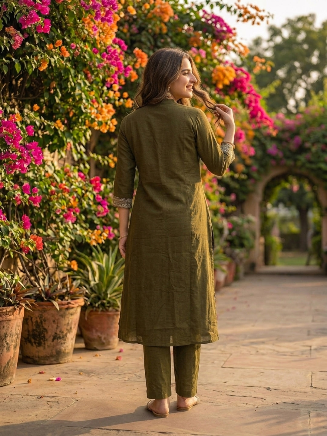 Solid Thread Embroidered Straight Kurta with Pant Co-ord Set - Olive Green