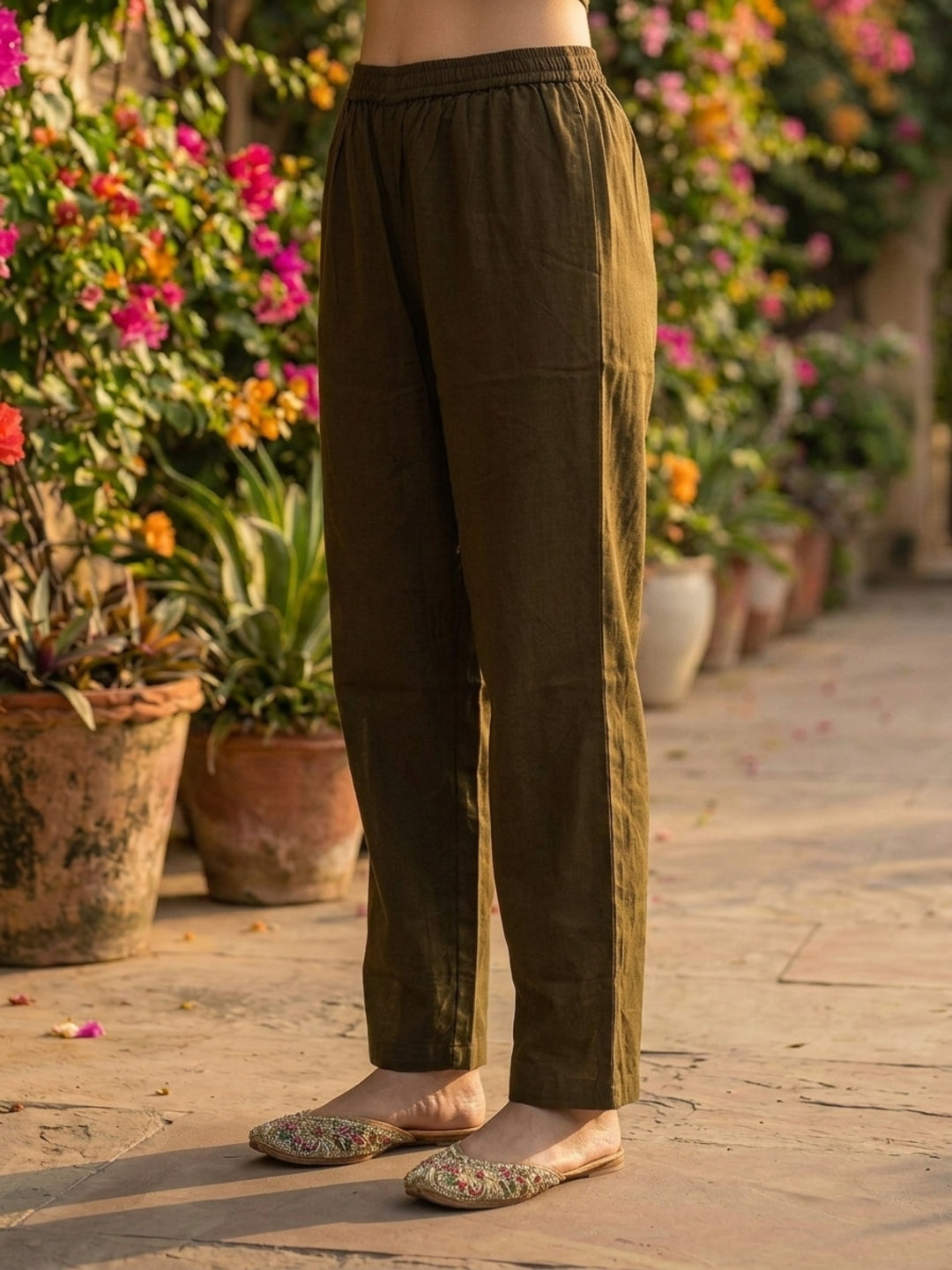 Solid Thread Embroidered Straight Kurta with Pant Co-ord Set - Olive Green