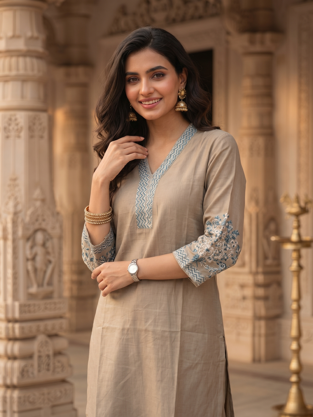 Grey muslin silk embroidered kurta and trouser set, product photo 4