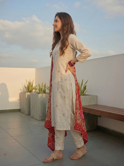 Solid Gota Patti Embroidered Straight Fit Kurta with Pant and Bandhani Printed Dupatta - Off White