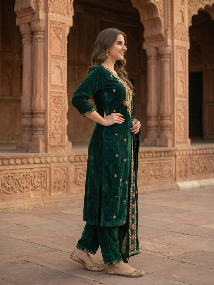Floral Embroidered Straight Kurta with Pant & Dupatta - Emerald Green