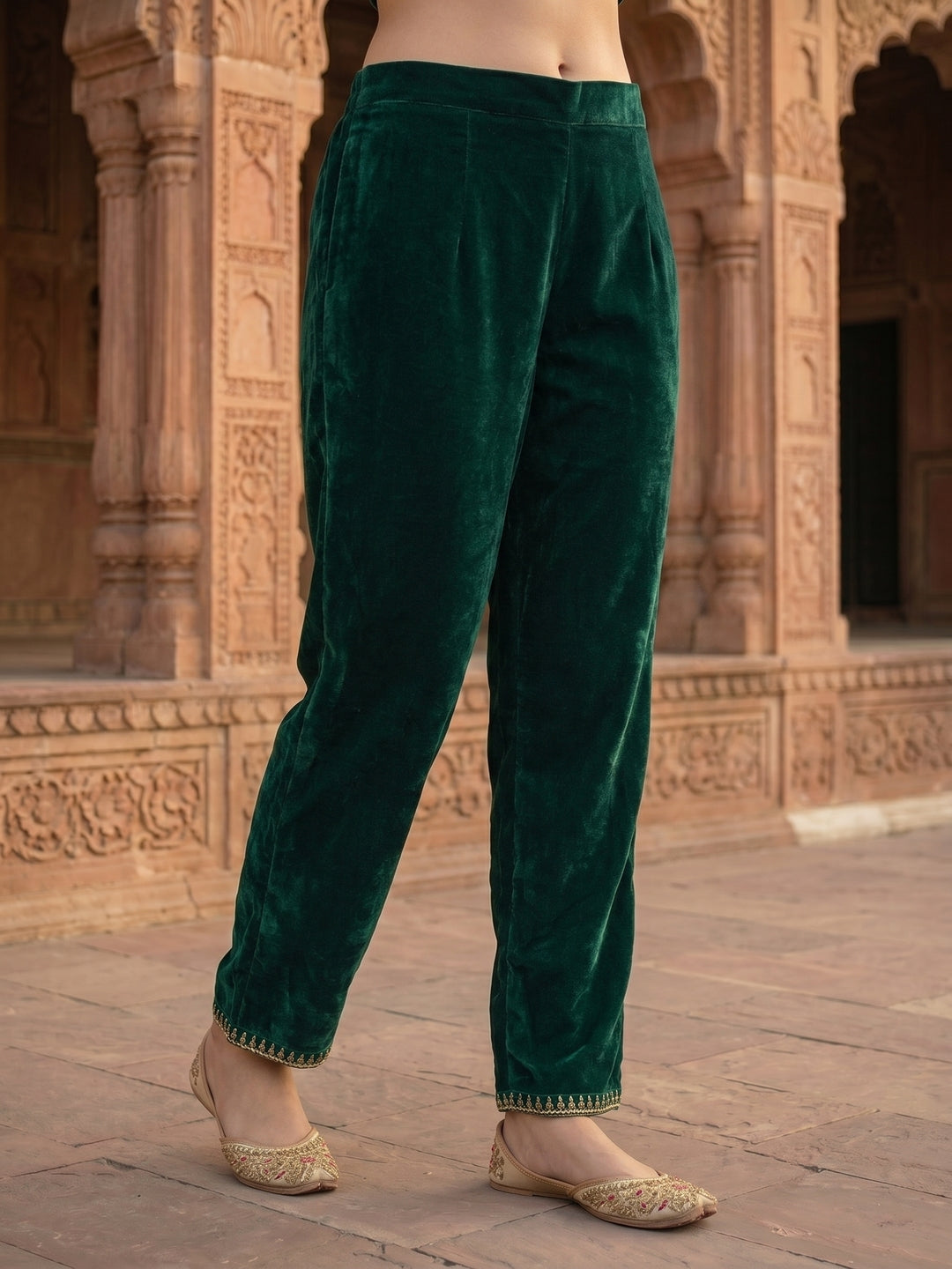 Floral Embroidered Straight Kurta with Pant & Dupatta - Emerald Green