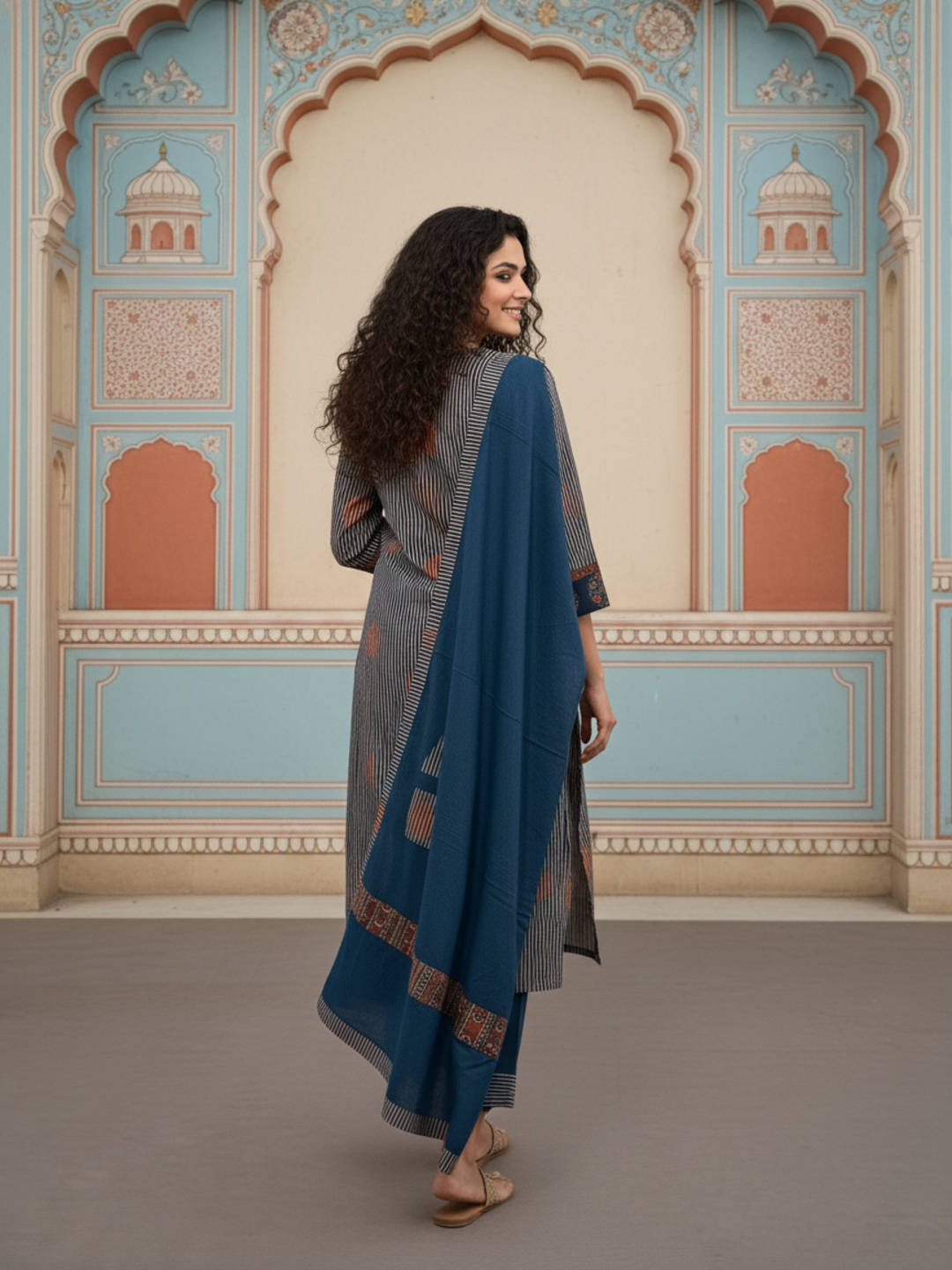 Stripe Print Straight Kurta with Pyjama & Solid Voile Dupatta - Blue