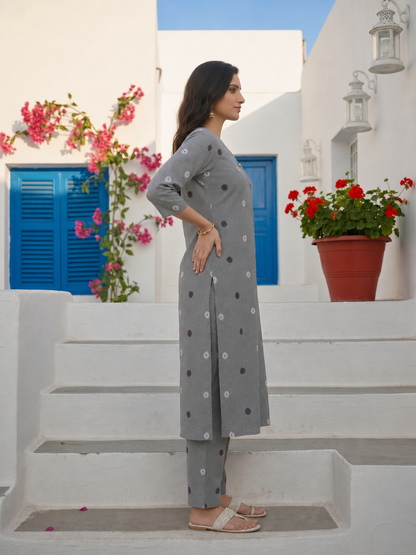 Solid Khadi Weave & Pleat Detail Straight Kurta with Pant - Grey