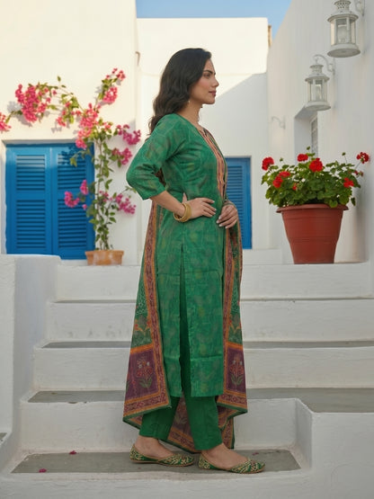 Solid Threadwork Embroidered Straight Kurta with Pant & Dupatta - Green