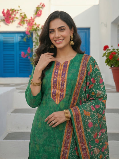 Solid Threadwork Embroidered Straight Kurta with Pant & Dupatta - Green