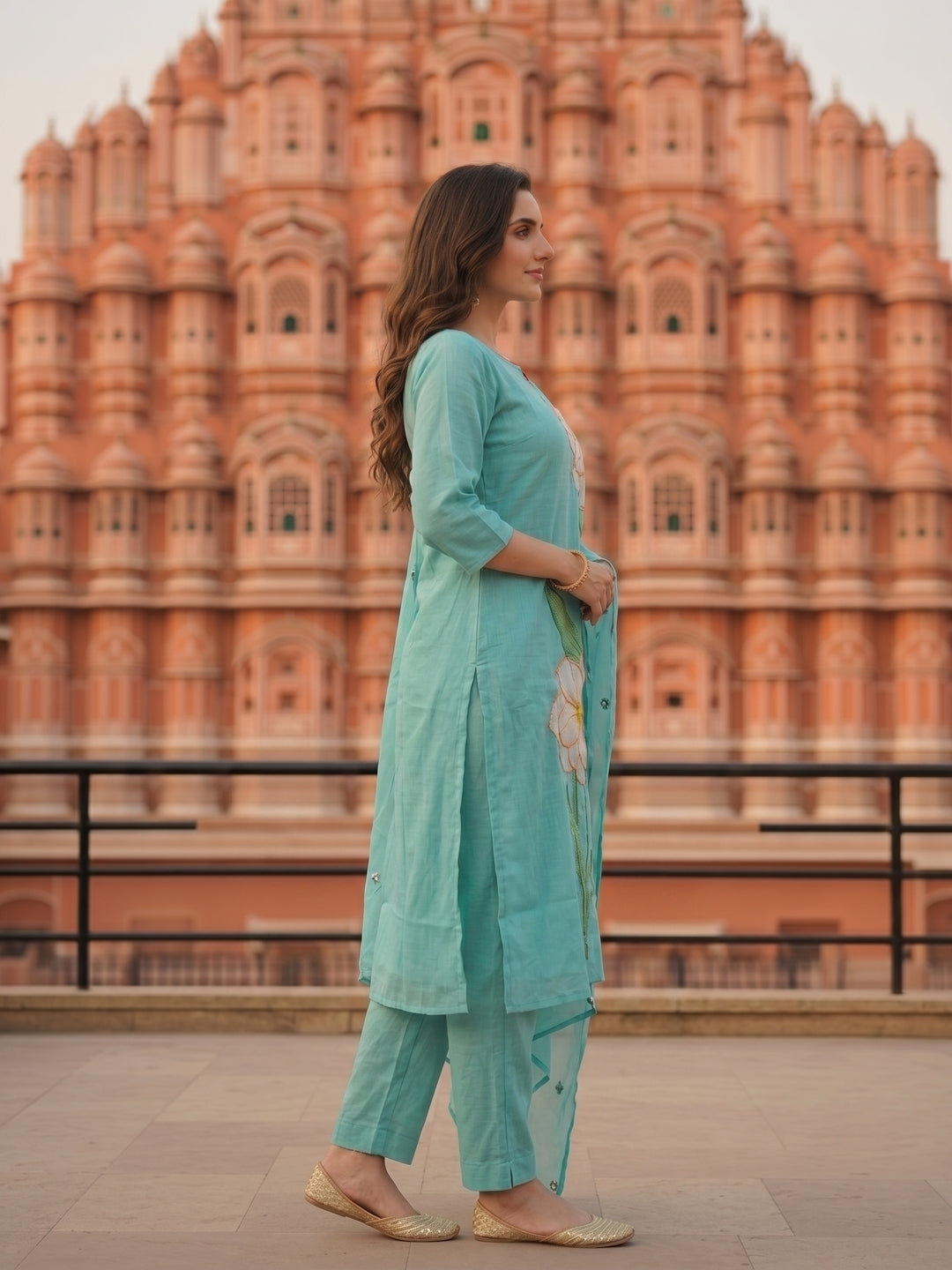 Solid Floral Appliqué Embroidered Straight Kurta with Pyjama & Dupatta - Blue