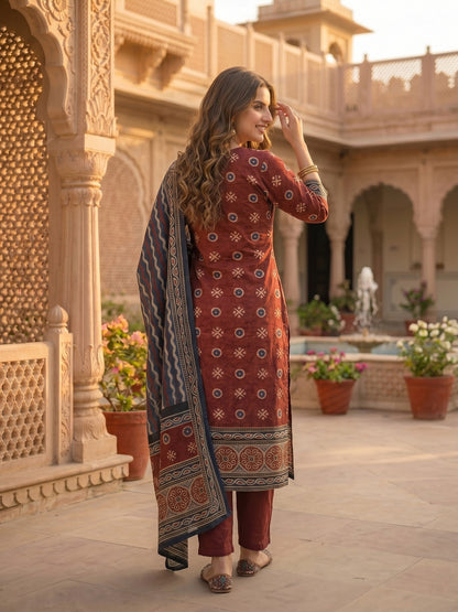 Geometric Printed Straight Kurta with Pant & Dupatta - Maroon