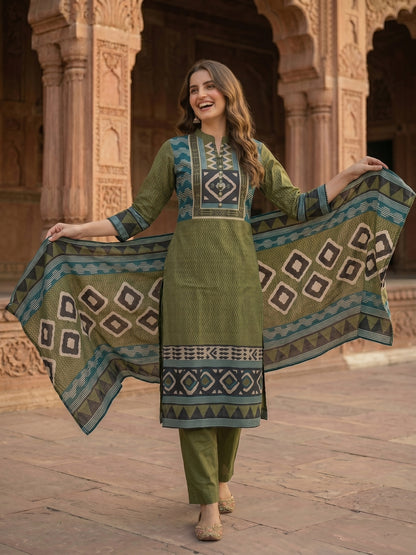 Geometric Printed Straight Kurta with Pant & Dupatta - Green
