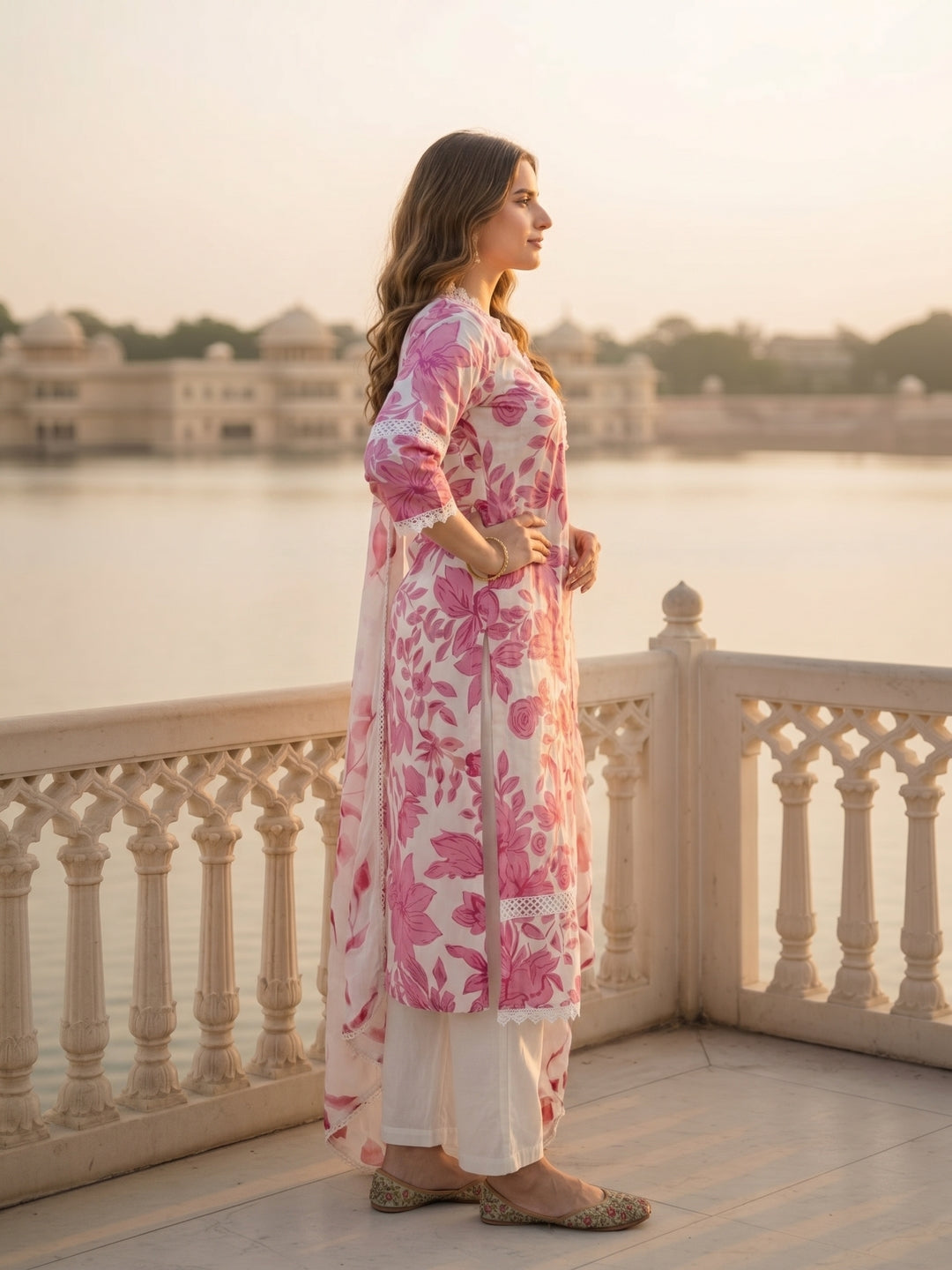 Floral Print Straight Kurta with Pant & Hand Painted Dupatta - Pink
