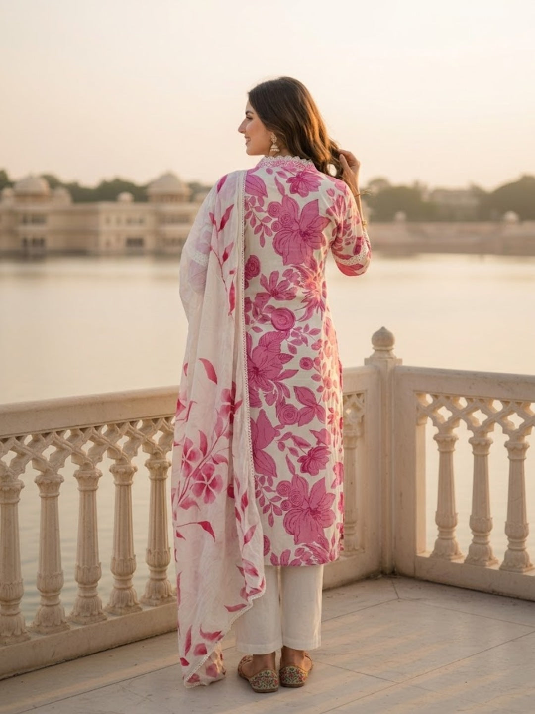 Floral Print Straight Kurta with Pant & Hand Painted Dupatta - Pink