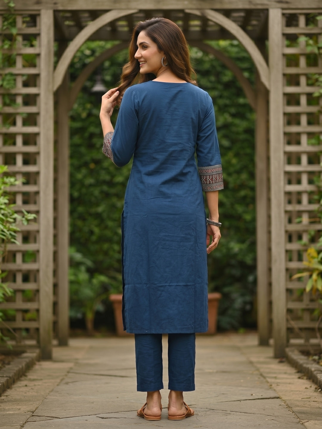 Solid Kantha Print Patch Kurta with Pyjama & Dupatta - Blue