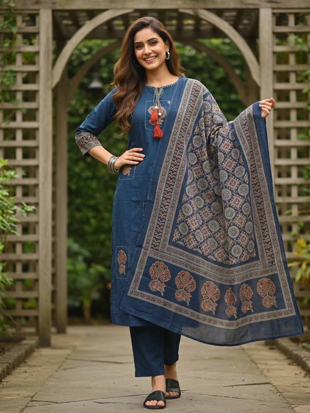 Solid Kantha Print Patch Kurta with Pyjama & Dupatta - Blue