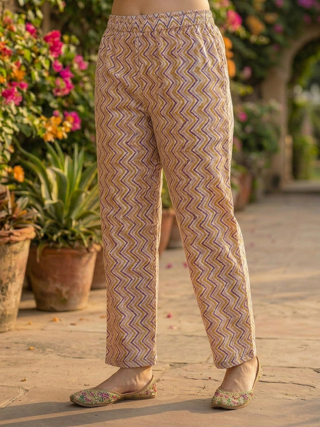 Chevron Print Straight Kurta & Palazzo Set - Multi