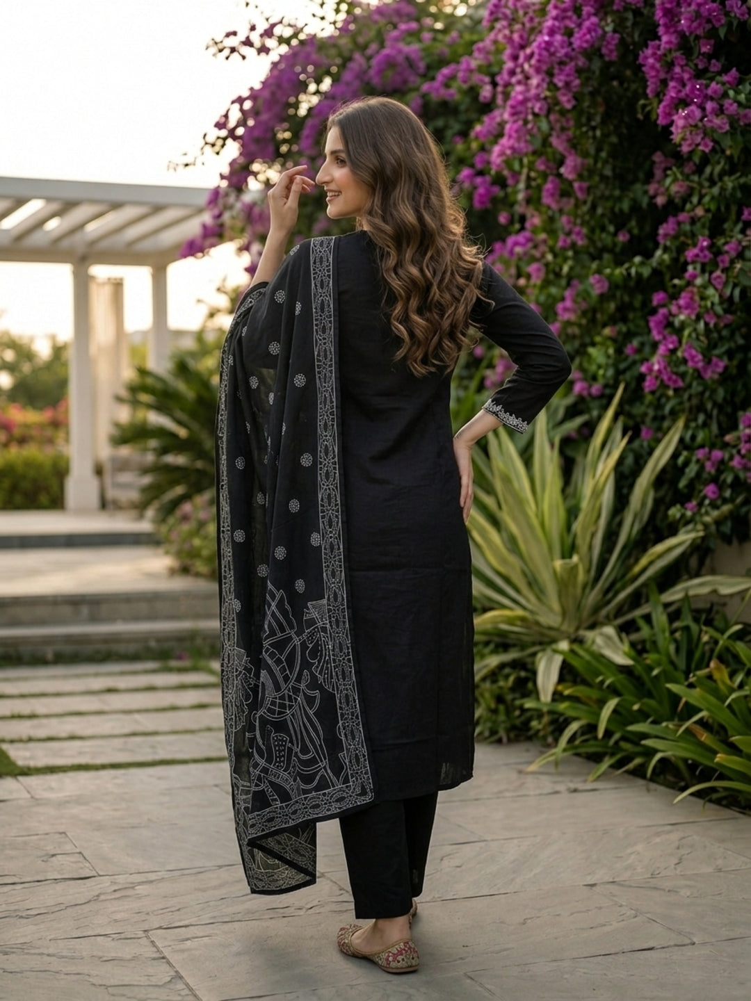 Thread Embroidered Straight Kurta with Pant and Dupatta - Black