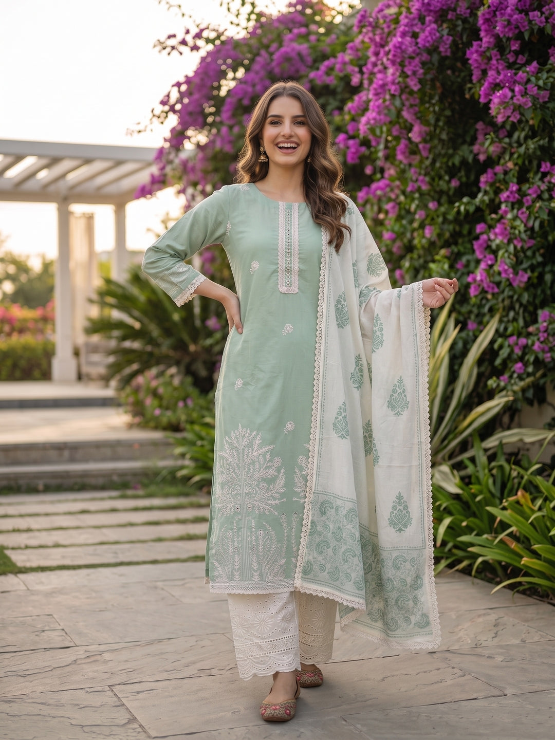 Thread Ari & Mirror Embroidered Kurta with Pyjama and Dupatta - Green