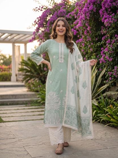 Thread Ari & Mirror Embroidered Kurta with Pyjama and Dupatta - Green