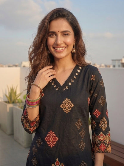 Ethnic Floral Printed Straight Kurta with Pant & Dupatta - Black