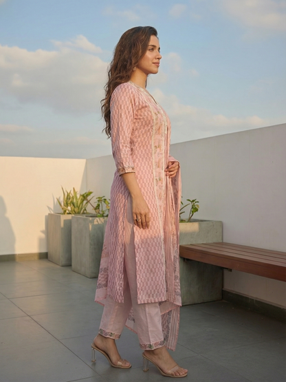 Ethnic Print Paneled Lace Straight Kurta with Pant and Dupatta - Mauve