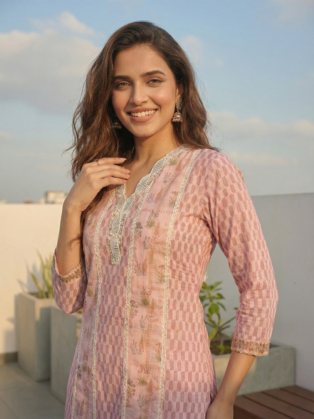 Ethnic Print Paneled Lace Straight Kurta with Pant and Dupatta - Mauve