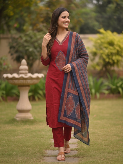 Ethnic Patchwork Solid Straight Kurta with Pant & Printed Dupatta - Maroon