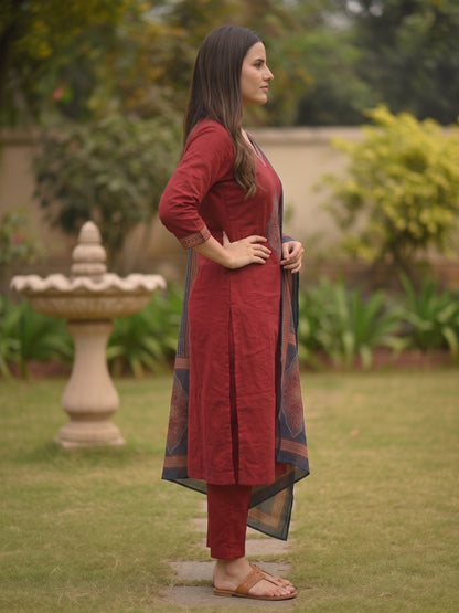 Ethnic Patchwork Solid Straight Kurta with Pant & Printed Dupatta - Maroon