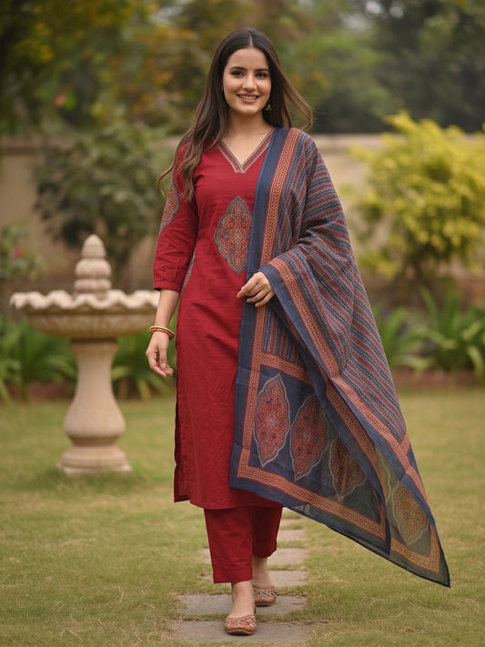 Ethnic Patchwork Solid Straight Kurta with Pant & Printed Dupatta - Maroon