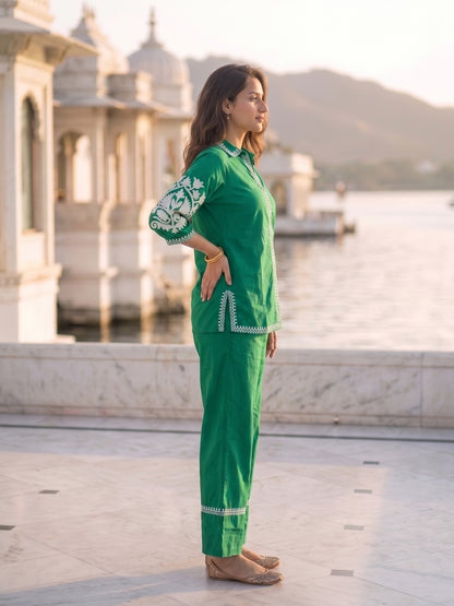 Solid Ethnic Floral Thread Embroidered Straight Fit Co-ord Set - Green