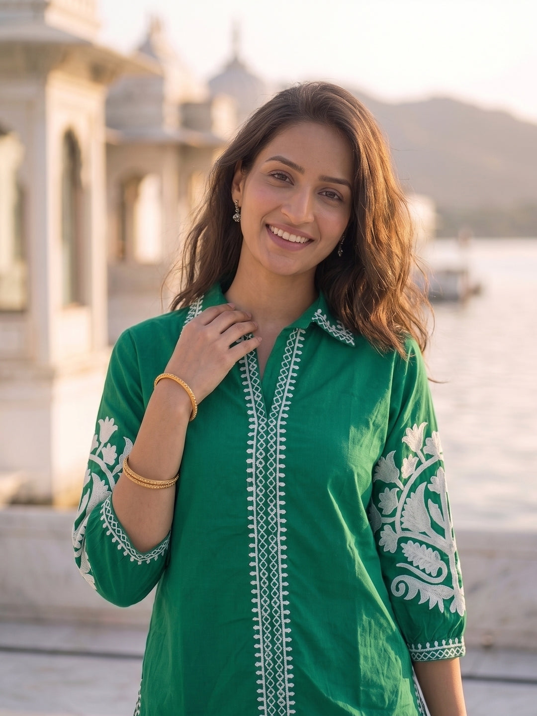 Solid Ethnic Floral Thread Embroidered Straight Fit Co-ord Set - Green