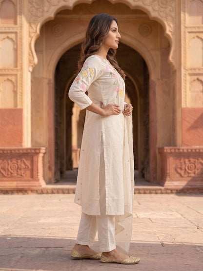 Solid Embroidered Straight Kurta with Pyjama & Dupatta - Off White