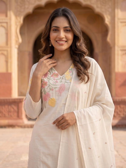 Solid Embroidered Straight Kurta with Pyjama & Dupatta - Off White