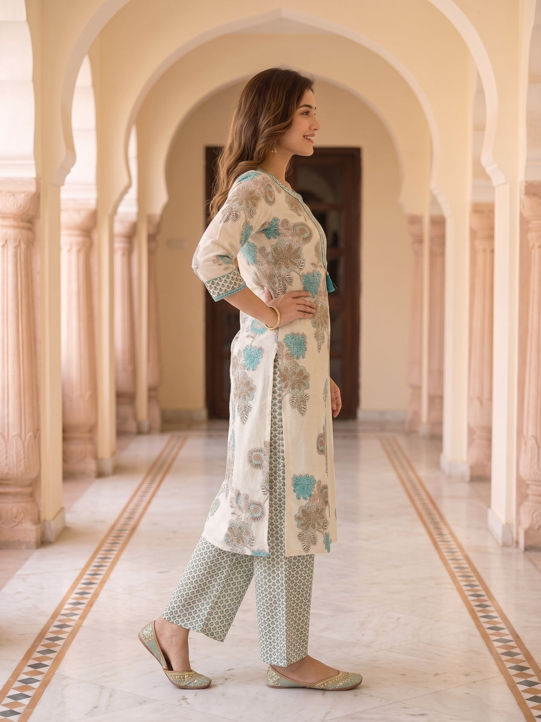 Floral Printed Straight Kurta with Pyjama & Dupatta - Blue and Off-White