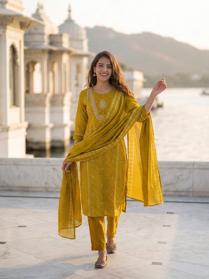 Mehndi Green Lehariya Print Art Silk Kurta Set with Pyjamas & Dupatta